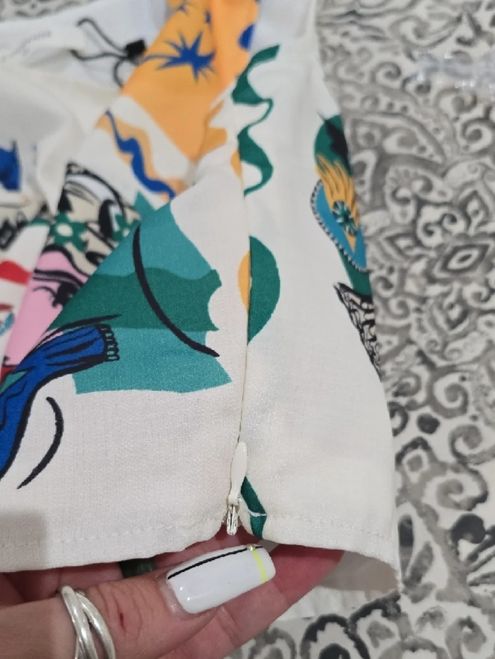 Commense White Multicolor Graphic Crop Top - Picture 5 of 8